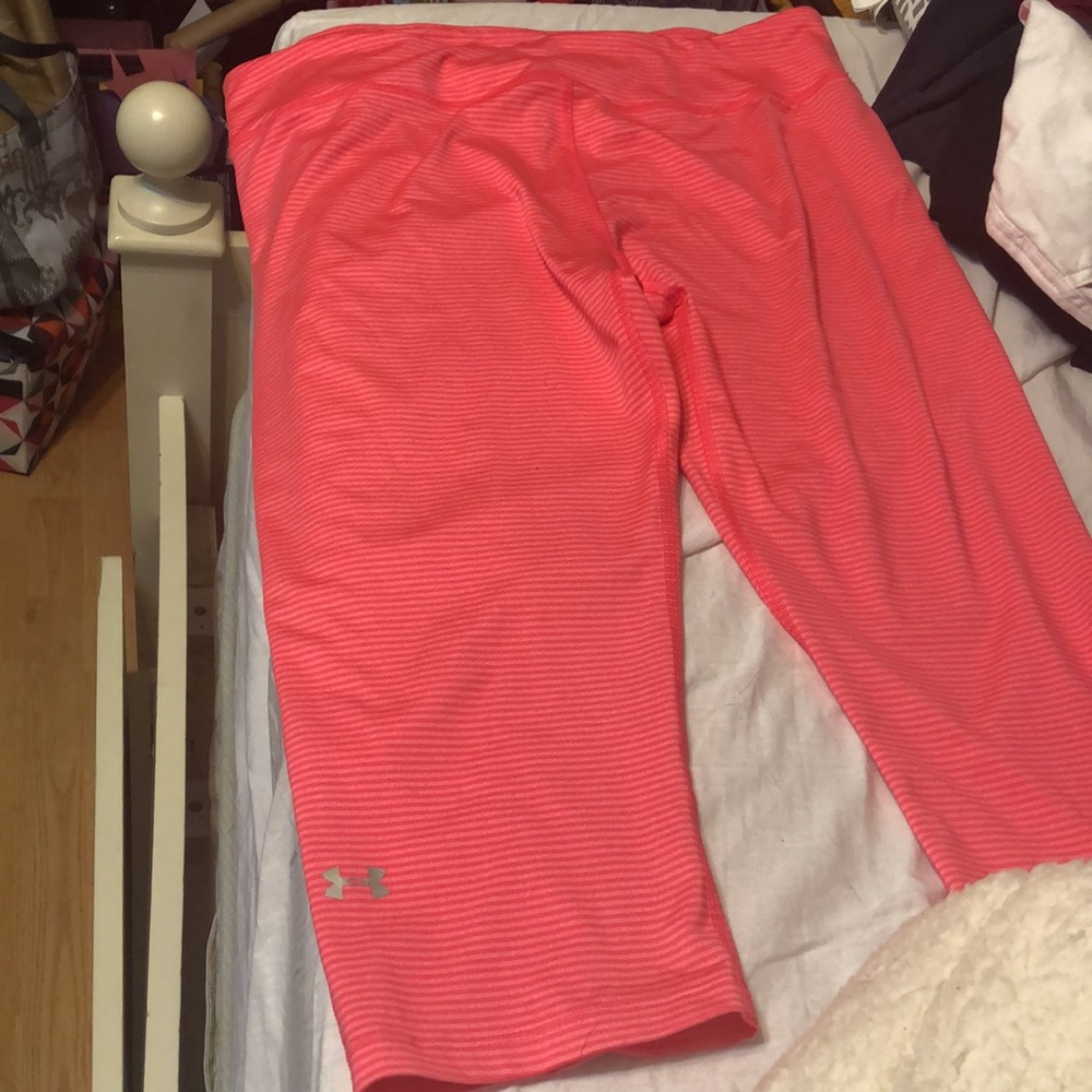 Under armour xl pink stripe crop - Picture 2 of 3